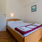 Apartment Romantisches Nur 300 Meter Zum Mit Parkplatz Und Grill