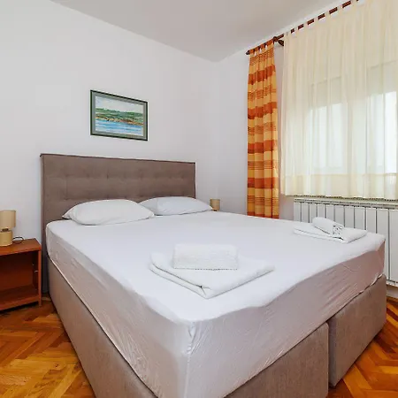 Romantisches Nur 300 Meter Zum Mit Parkplatz Und Grill Appartement