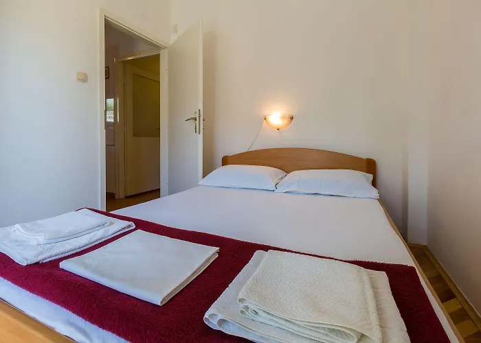 Romantisches Nur 300 Meter Zum Mit Parkplatz Und Grill Apartament