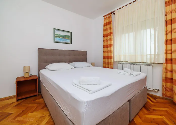 Romantisches Nur 300 Meter Zum Mit Parkplatz Und Grill Apartament