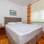 Romantisches Nur 300 Meter Zum Mit Parkplatz Und Grill Lejlighed