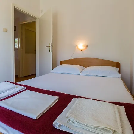Romantisches Nur 300 Meter Zum Mit Parkplatz Und Grill Apartment